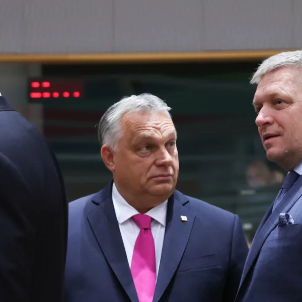 Geopolitical Tensions Rise: Hungary & Slovakia Ultimatum to Ukraine Amid Energy Crisis